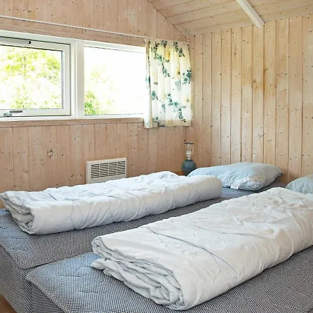 Four-bedroom Holiday In Bjert *