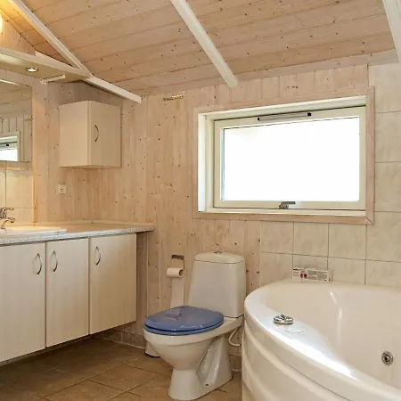 Holiday home Four-bedroom Holiday In Bjert